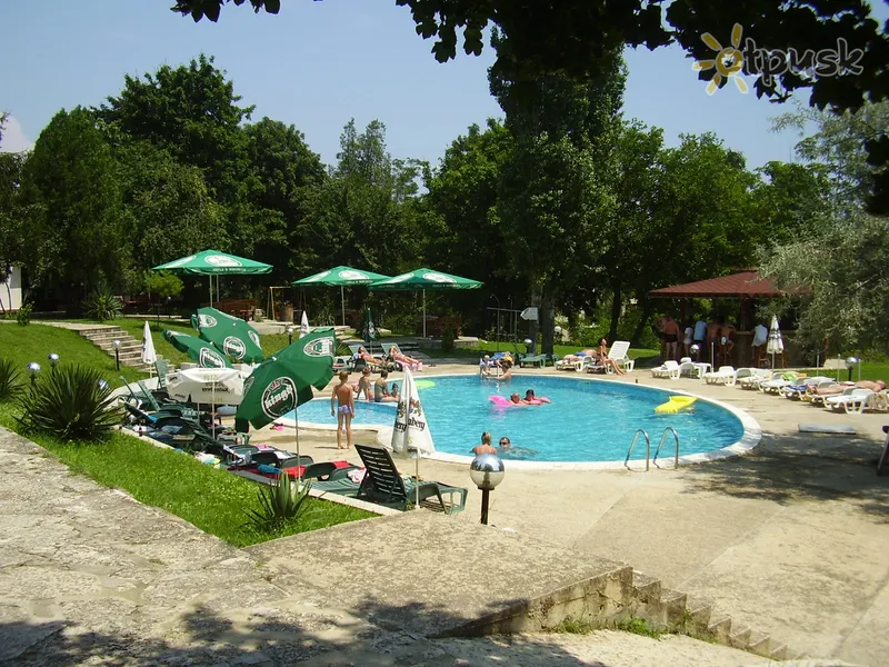 Фото отеля Park Hotel Zdravec 3* Zelta smiltis Bulgārija ārpuse un baseini