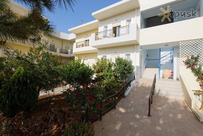 Фото отеля Fotis Studios Apartments 4* о. Крит – Ираклион Греция экстерьер и бассейны