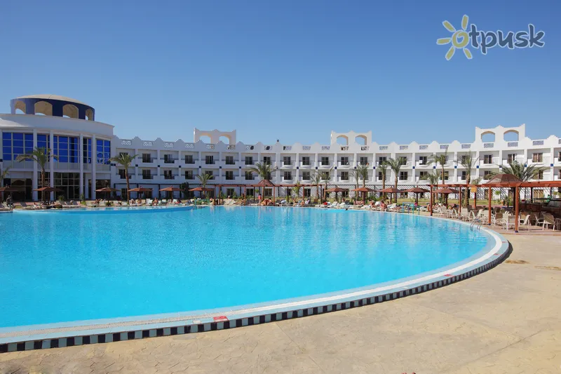 Фото отеля Golden 5 Topaz Suites Hotel 4* Hurgada Egiptas išorė ir baseinai