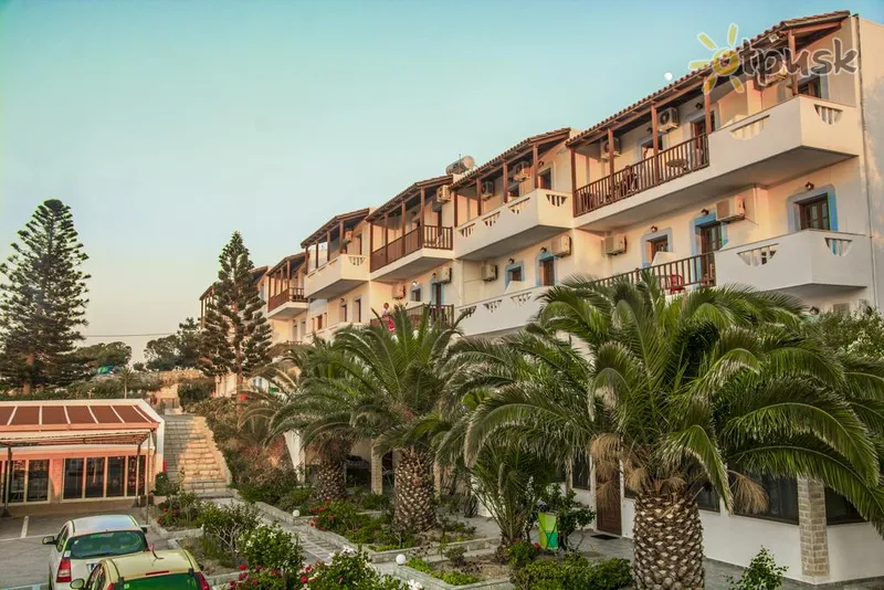 Фото отеля Spiros-Soula Family Hotel & Apartments 3* Kreta – Heraklionas Graikija išorė ir baseinai