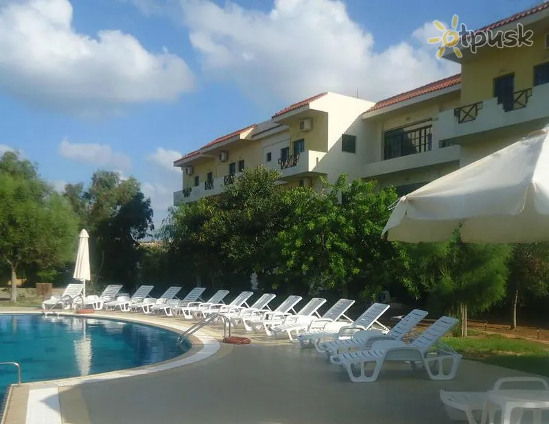 Фото отеля Portokali Apartments 3* о. Крит – Іракліон Греція екстер'єр та басейни