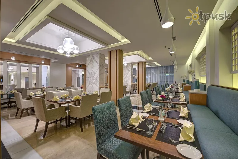 Фото отеля Royal Continental Hotel 4* Dubajus JAE barai ir restoranai
