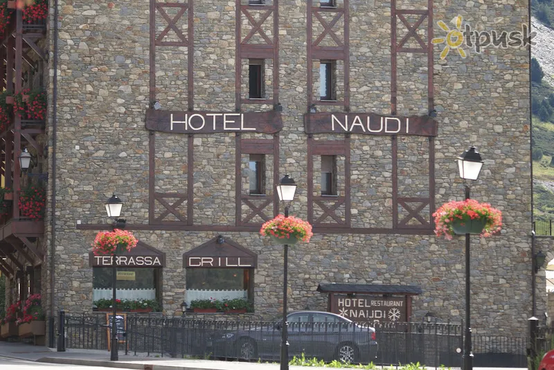 Фото отеля Naudi Hotel 3* Soldeu – El Tarter Andora išorė ir baseinai