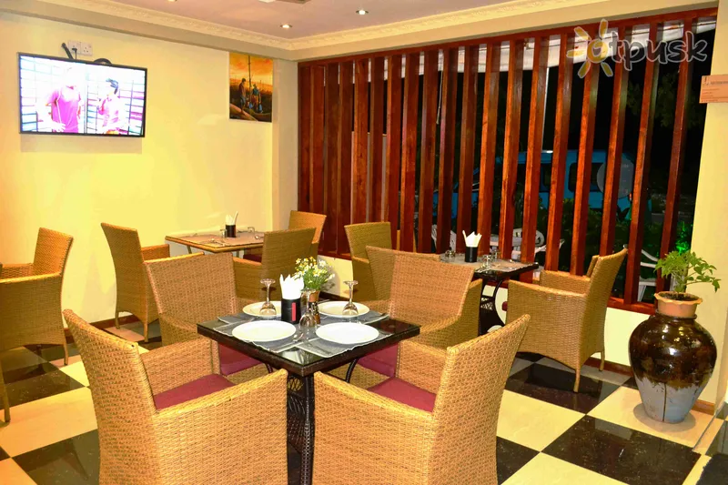 Фото отеля UI Inn Hotel 3* Мале Мальдивы бары и рестораны