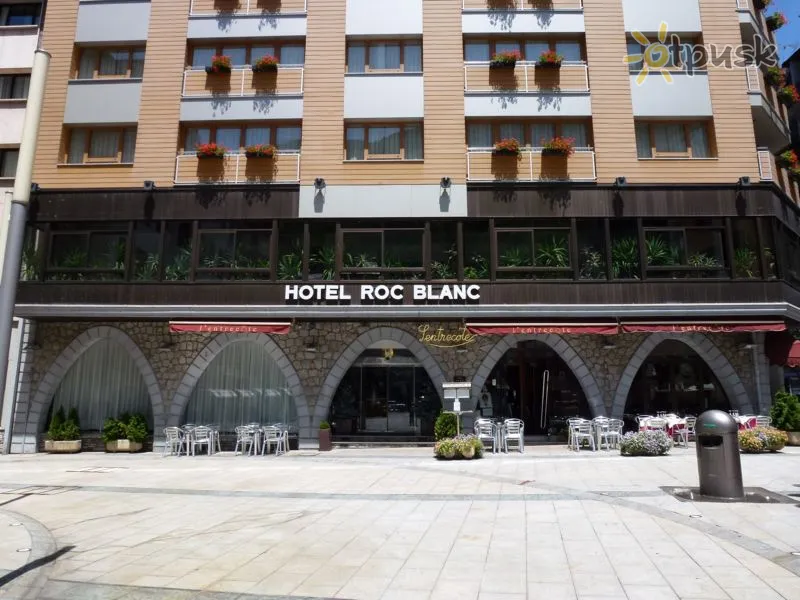 Фото отеля Roc Blanc Hotel 4* Eskaldess - Engordany Andora ārpuse un baseini