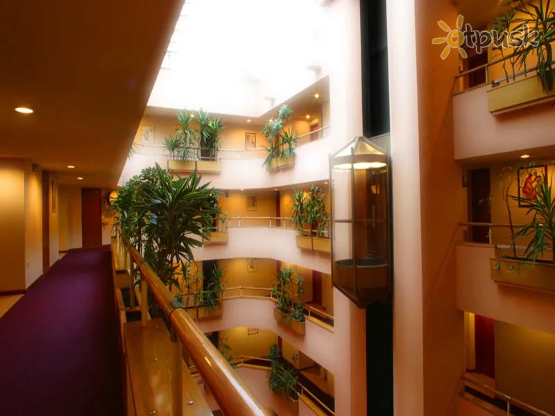 Фото отеля Roc Blanc Hotel 4* Эскальдес - Энгордани Андорра лобби и интерьер