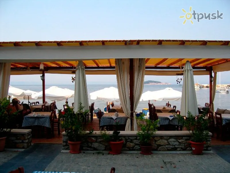 Фото отеля Akroyiali Hotel 2* Halkidiki — Athos Grieķija bāri un restorāni