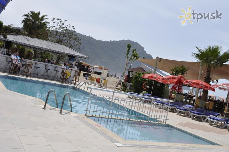 Фото отеля Azak Beach Hotel 3* Алания Турция экстерьер и бассейны