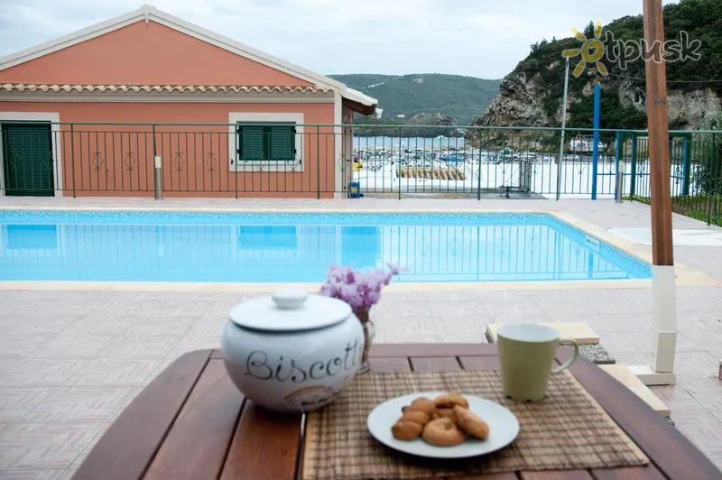 Фото отеля Akis Apartments 3* о. Корфу Греція екстер'єр та басейни