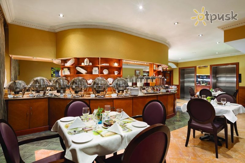 Фото отеля Howard Johnson Hotel Abu Dhabi 3* Абу Даби ОАЭ бары и рестораны