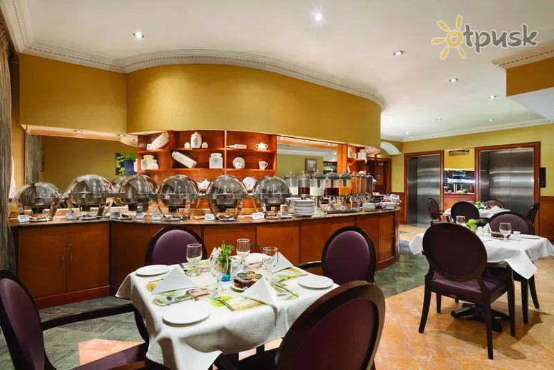 Фото отеля Howard Johnson Hotel Abu Dhabi 3* Abu dabī AAE bāri un restorāni