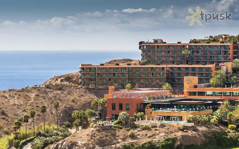 Фото отеля Salobre Hotel Resort & Serenity 5* par. Grankanārija (Kanāriju salas) Spānija ārpuse un baseini