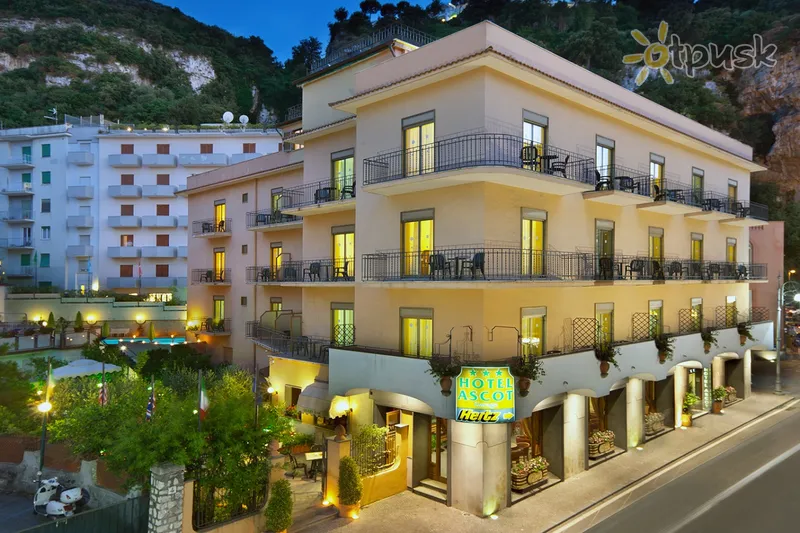 Фото отеля Ascot Hotel Sorrento Centre 4* Сорренто Италия экстерьер и бассейны