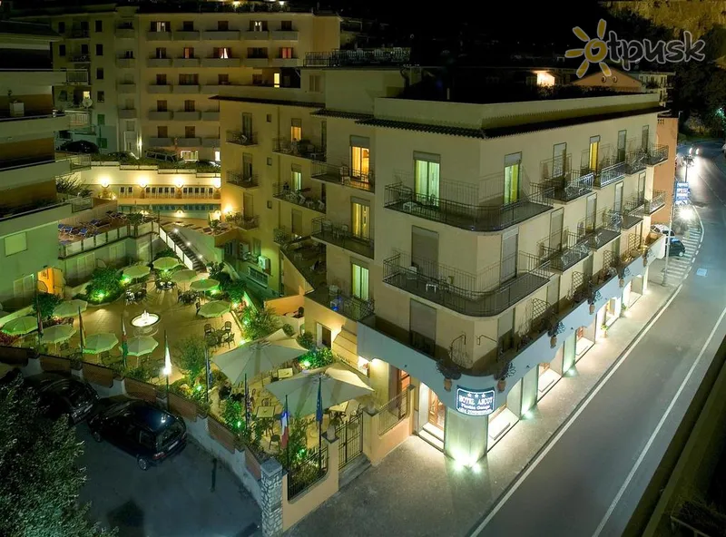 Фото отеля Ascot Hotel Sorrento Centre 4* Сорренто Італія екстер'єр та басейни