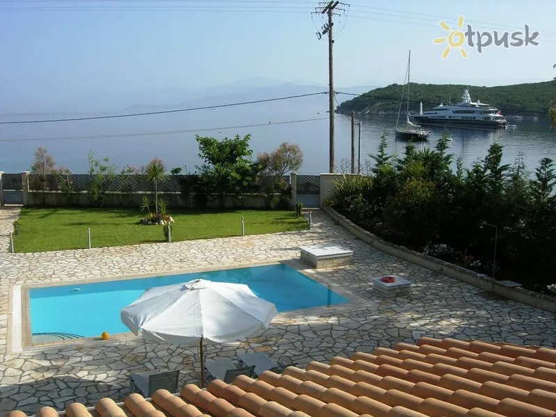 Фото отеля Avlaki Beachfront Villa 3* Korfu Graikija išorė ir baseinai