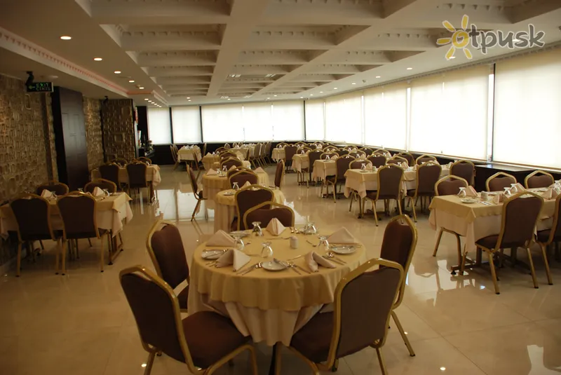 Фото отеля Fuar Hotel 3* Stambula Turcija bāri un restorāni
