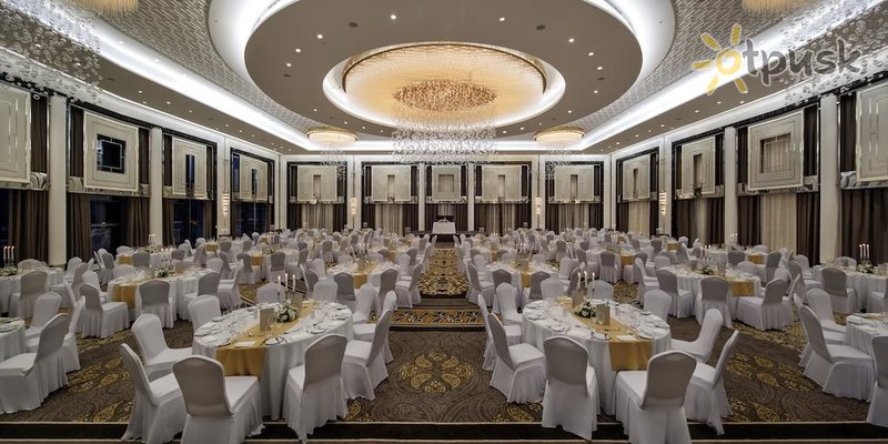 Фото отеля Hilton Istanbul Bomonti Hotel & Conference Center 5* Стамбул Турция бары и рестораны