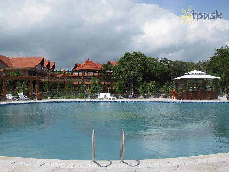 Фото отеля Saigon Ho Coc Beach Resort & Hotel 4* Вунгтау Вьетнам экстерьер и бассейны