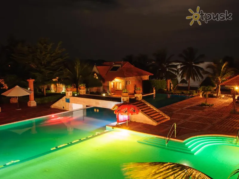 Фото отеля TTC Resort Premium-Ninh Thuan 4* Пхан Ранг Вьетнам экстерьер и бассейны