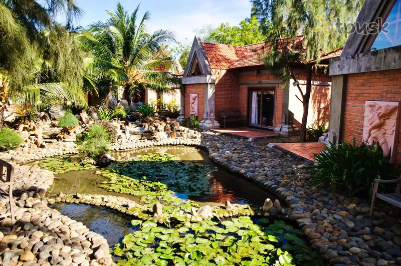 Фото отеля TTC Resort Premium-Ninh Thuan 4* Пхан Ранг Вьетнам экстерьер и бассейны