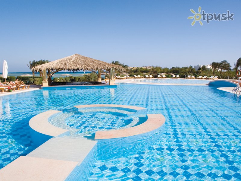 Фото отеля Movenpick Resort & Spa El Gouna 5* Эль-Гуна Египет экстерьер и бассейны