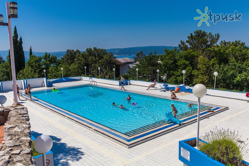 Фото отеля Ad Turres Hotel & Pavillions 2* Crikvenica Horvātija ārpuse un baseini