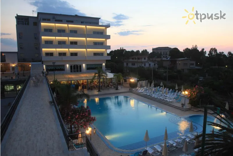 Фото отеля Santa Lucia Le Sabbie d’Oro Hotel 4* о. Сицилія Італія екстер'єр та басейни