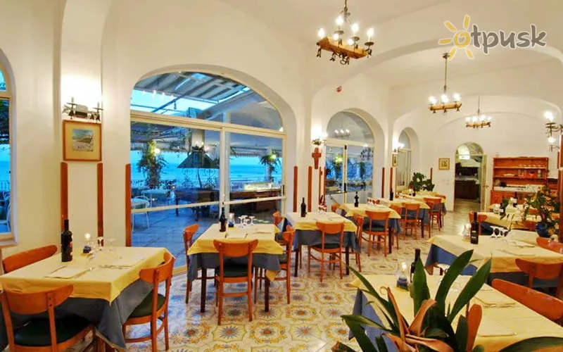 Фото отеля Vittoria Hotel 3* Amalfio pakrantė Italija barai ir restoranai