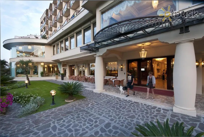 Фото отеля Gallia Grand Hotel 4* Римини Италия экстерьер и бассейны