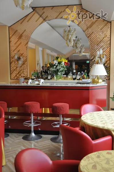 Фото отеля Lloyd Hotel 4* Мілан Італія бари та ресторани