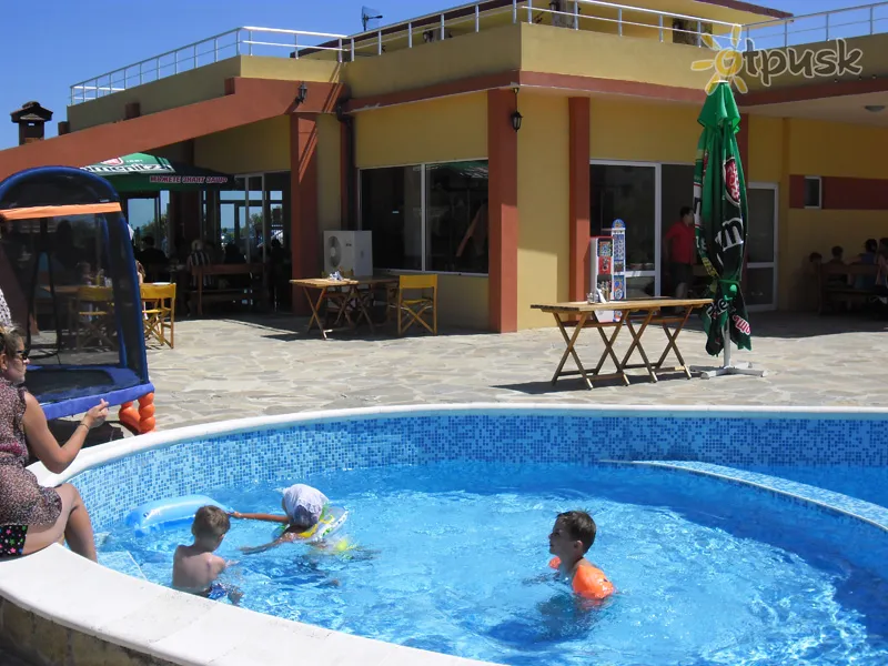 Фото отеля Mapi Holidays 3* Sozopolis Bulgarija išorė ir baseinai
