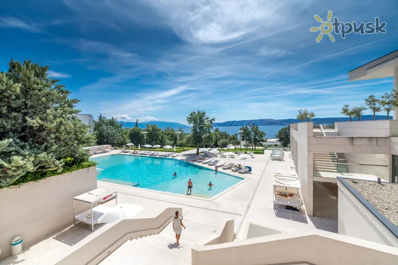 Фото отеля Wyndham Grand Novi Vinodolski Resort 5* Нови Винодольски Хорватия экстерьер и бассейны