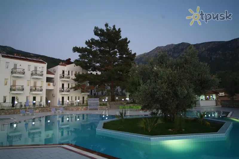 Фото отеля Sunshine Holiday Resort 3* Fethiye Turcija ārpuse un baseini