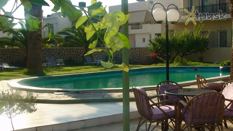 Фото отеля Ambrosia Hotel 2* Kreta – Heraklionas Graikija išorė ir baseinai
