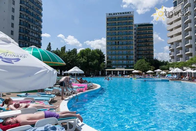 Фото отеля Slavyanski Hotel 3* Saulainā pludmale Bulgārija ārpuse un baseini