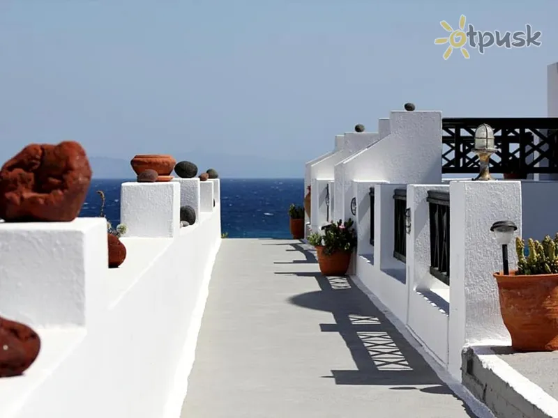 Фото отеля Vrachia Studios & Apartments 2* о. Санторини Греция экстерьер и бассейны