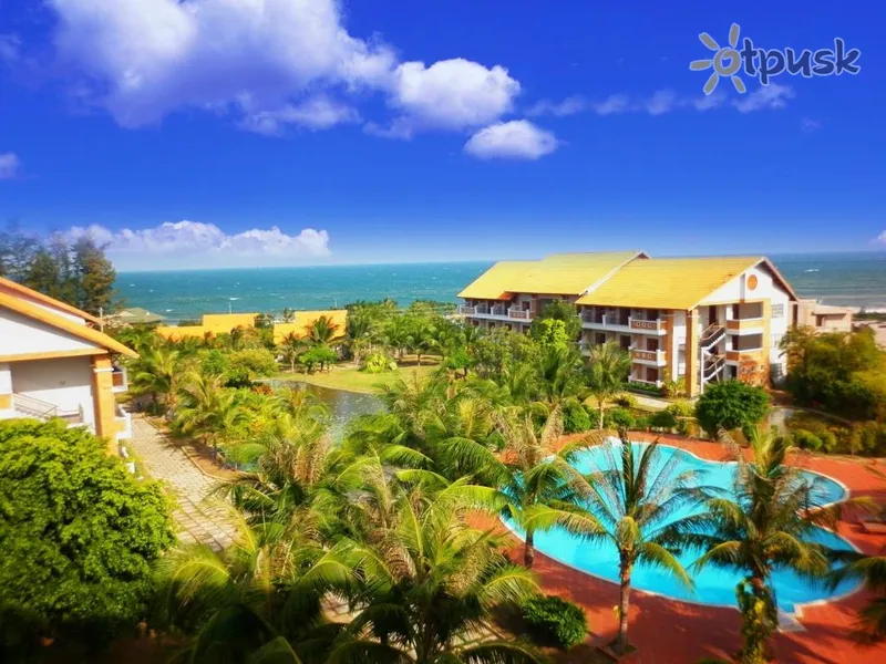Фото отеля Blue Bay Mui Ne Resort & Spa 4* Phan Thiet Vietnamas išorė ir baseinai