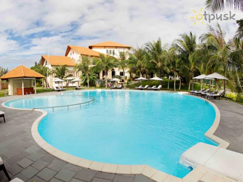 Фото отеля Blue Bay Mui Ne Resort & Spa 4* Фант'єт В'єтнам екстер'єр та басейни