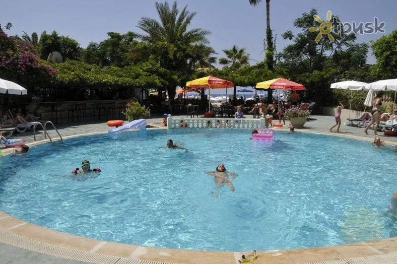 Фото отеля Azak Hotel 3* Аланія Туреччина екстер'єр та басейни