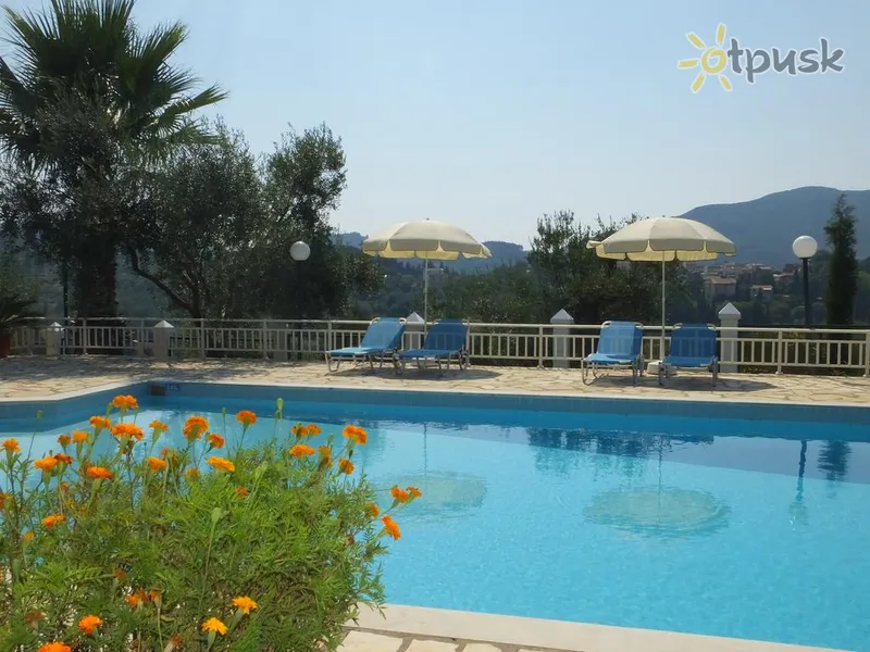 Фото отеля Kokkini Villa 4* Korfu Graikija išorė ir baseinai