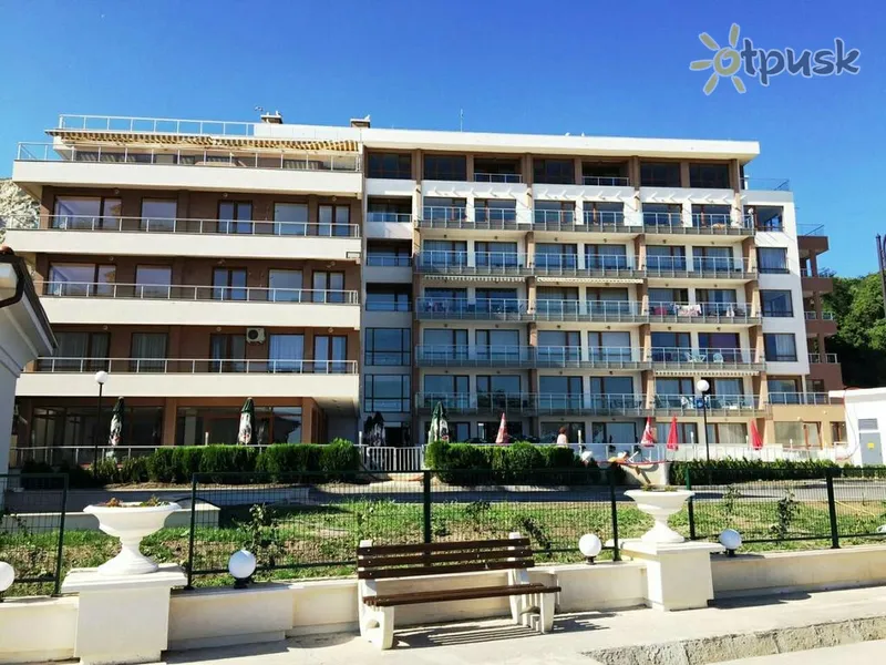 Фото отеля HPM Black Sea Princess Apartment 3* Balčiks Bulgārija ārpuse un baseini