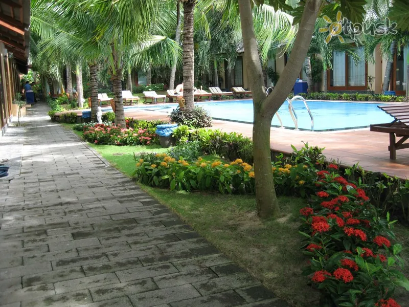 Фото отеля Sunrise Resort Phan Thiet 3* Фантьет Вьетнам экстерьер и бассейны