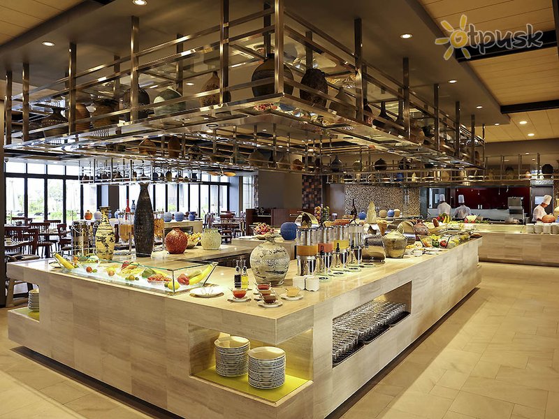Фото отеля Novotel Phu Quoc Resort 5* о. Фукуок Вьетнам бары и рестораны