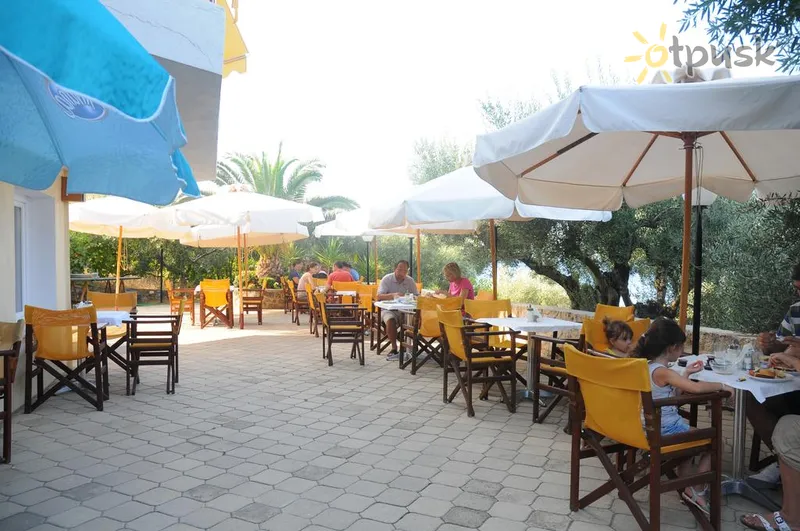 Фото отеля Maistrali Beach Hotel 2* Halkidiki — Sitonija Grieķija bāri un restorāni