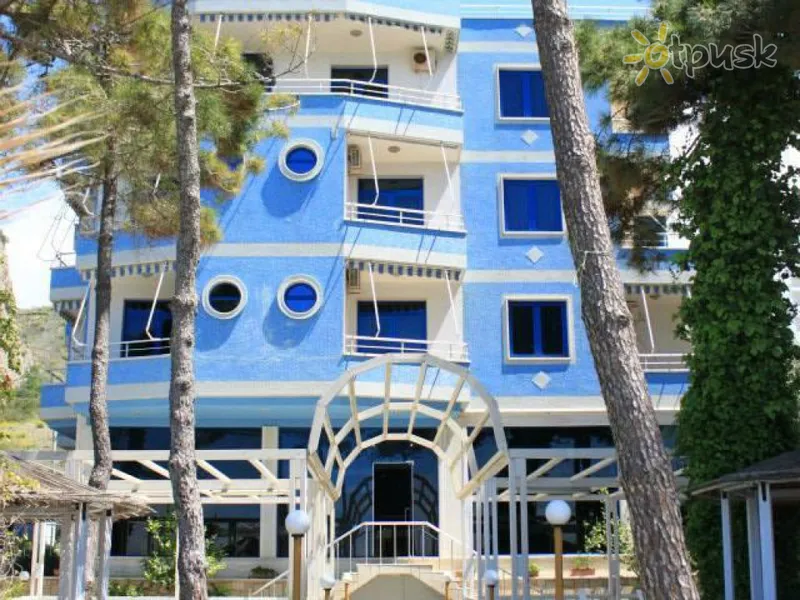Фото отеля Dick's Sons Hotel 3* Duresas Albanija išorė ir baseinai