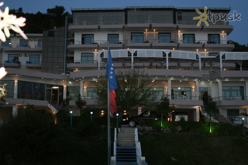 Фото отеля Regina Hotel 3* Влера Албания экстерьер и бассейны