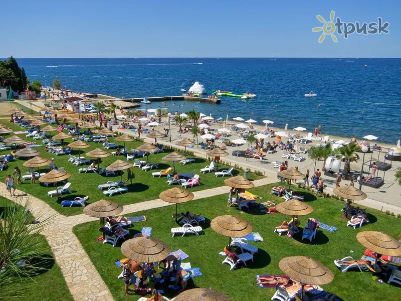 Фото отеля Pinia Residence 3* Пореч Хорватія пляж