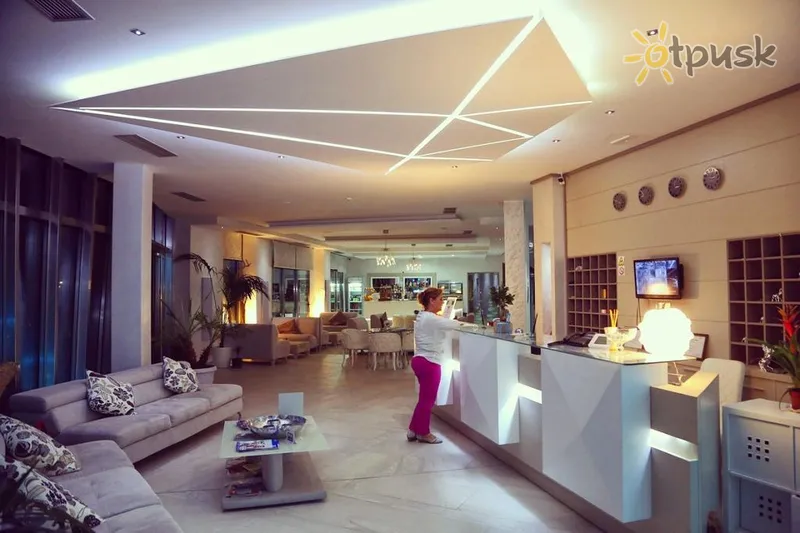 Фото отеля Splendor & Spa Hotel 5* Дхермі Албанія лобі та інтер'єр