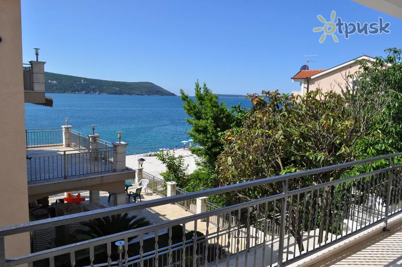 Фото отеля Natalie 3* Herceg Novi Juodkalnija išorė ir baseinai