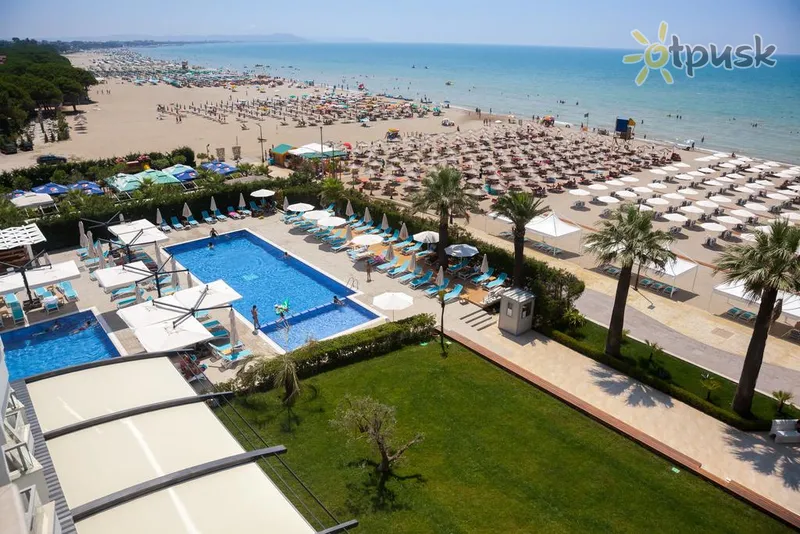 Фото отеля Premium Beach Hotel 5* Duresas Albanija išorė ir baseinai
